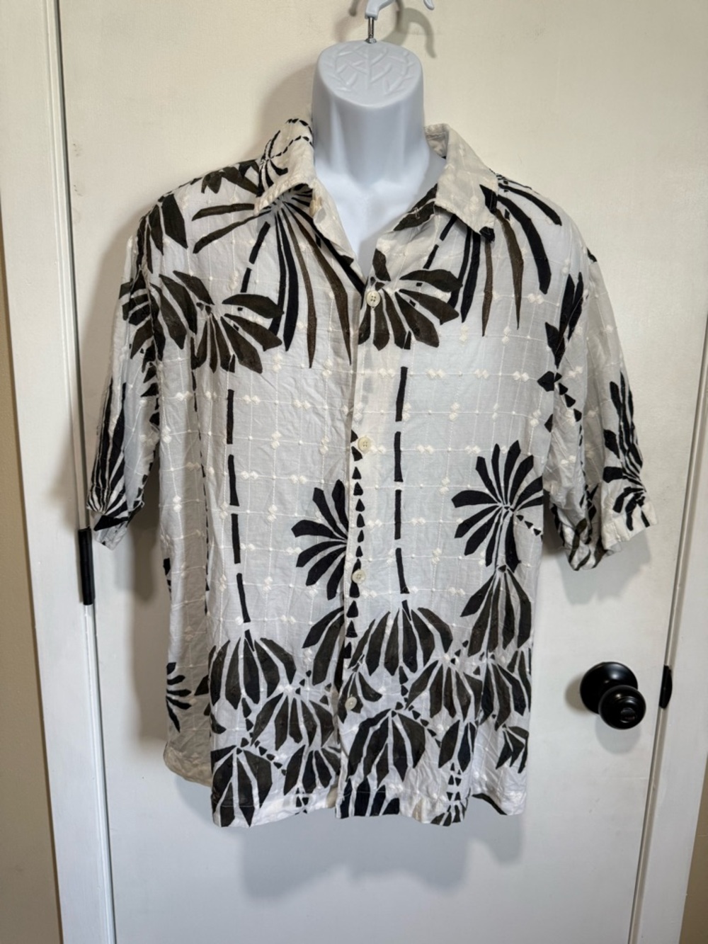 Zara Cream Short-Sleeve Button-Down Shirt with Black Tropical Print-#1445